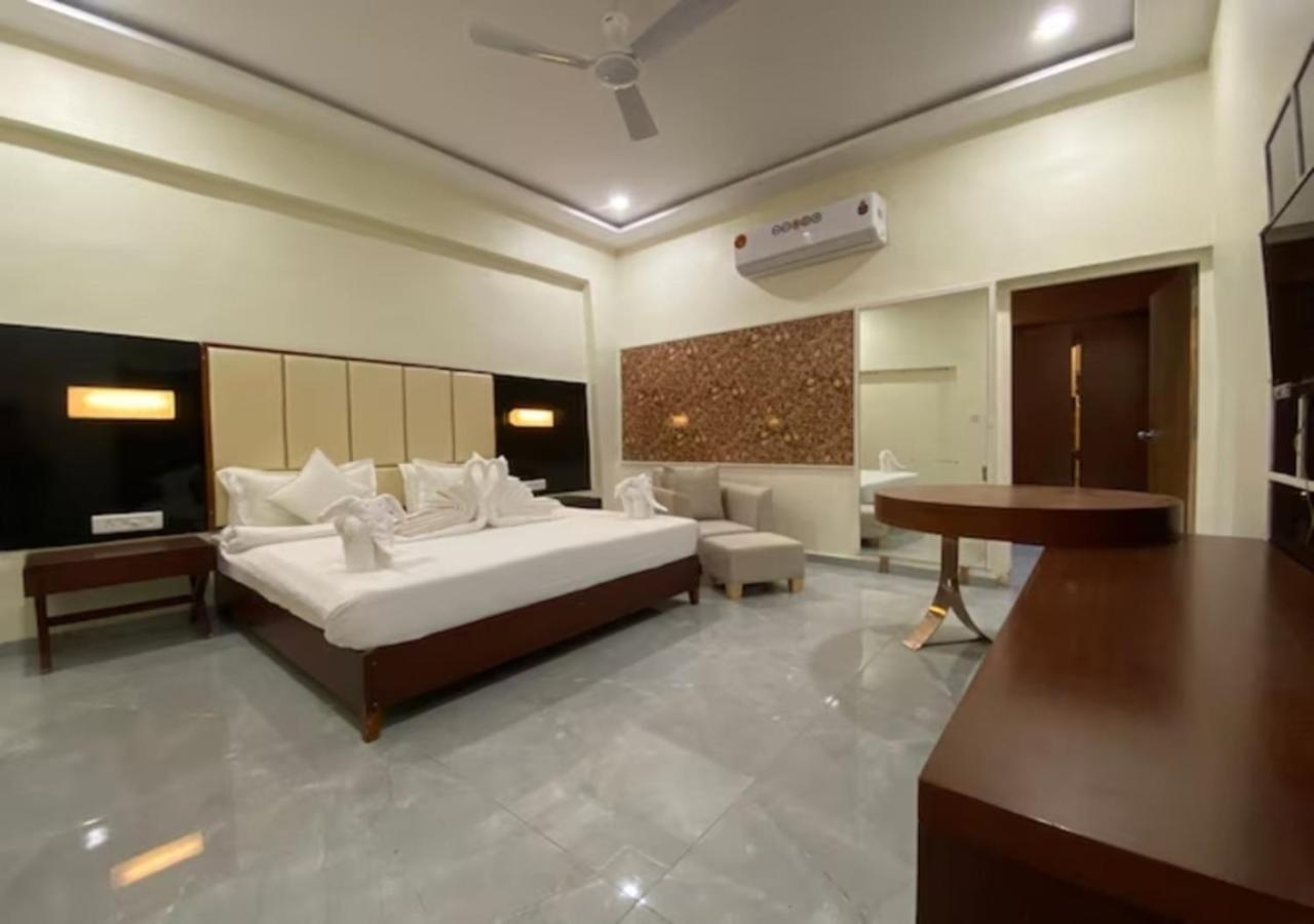 One Earth Santu Eco Resort バーヴナガル エクステリア 写真