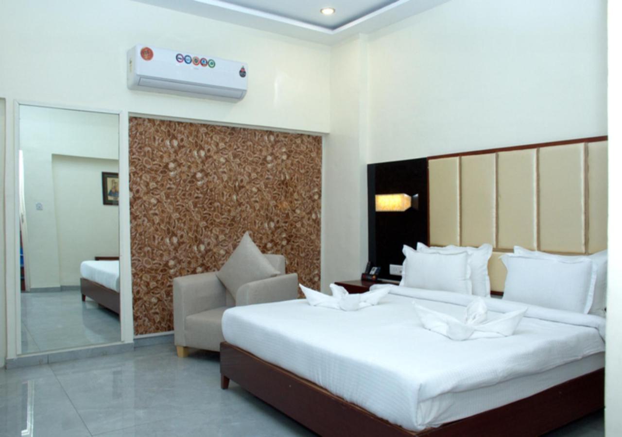 One Earth Santu Eco Resort バーヴナガル エクステリア 写真
