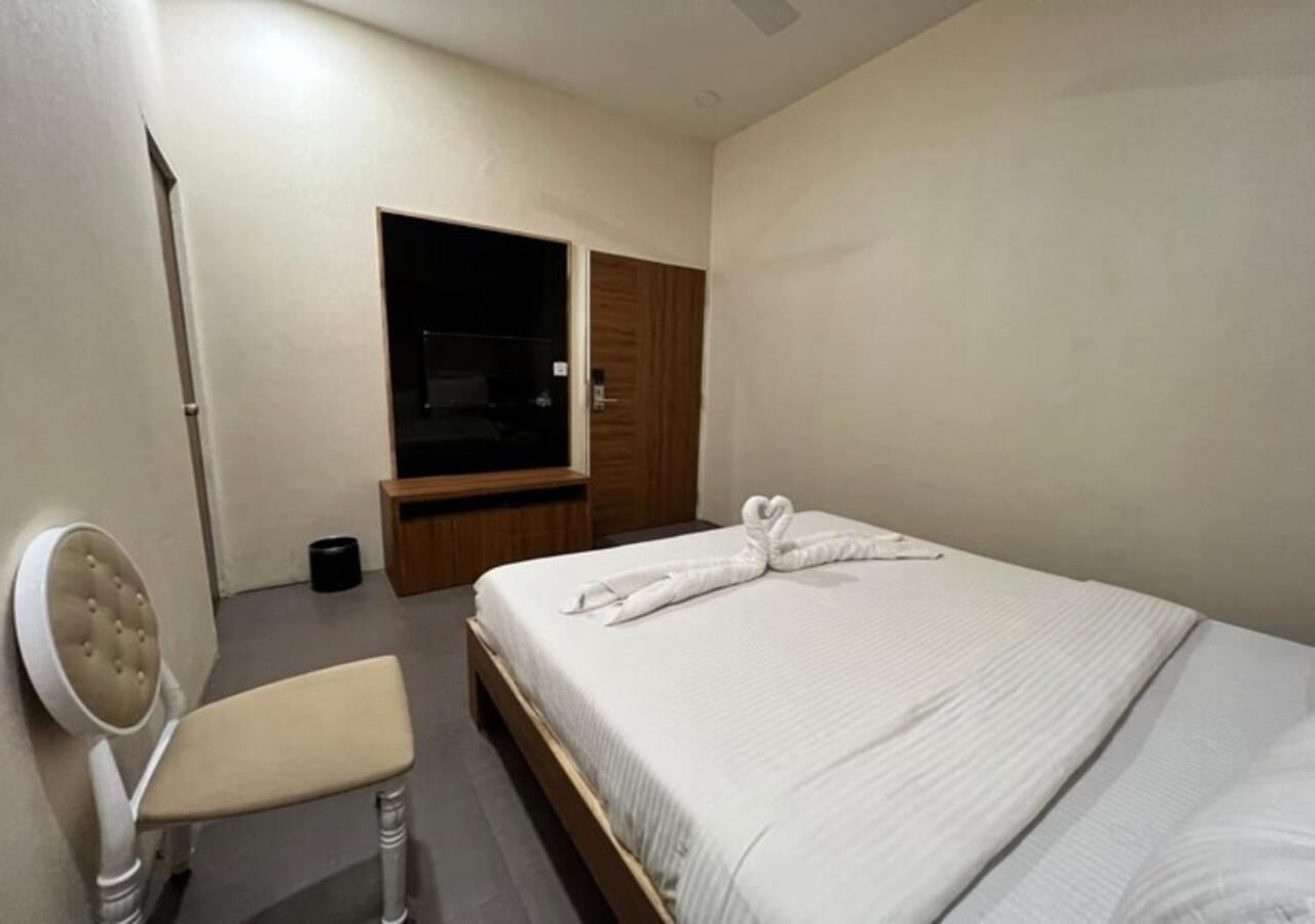 One Earth Santu Eco Resort バーヴナガル エクステリア 写真