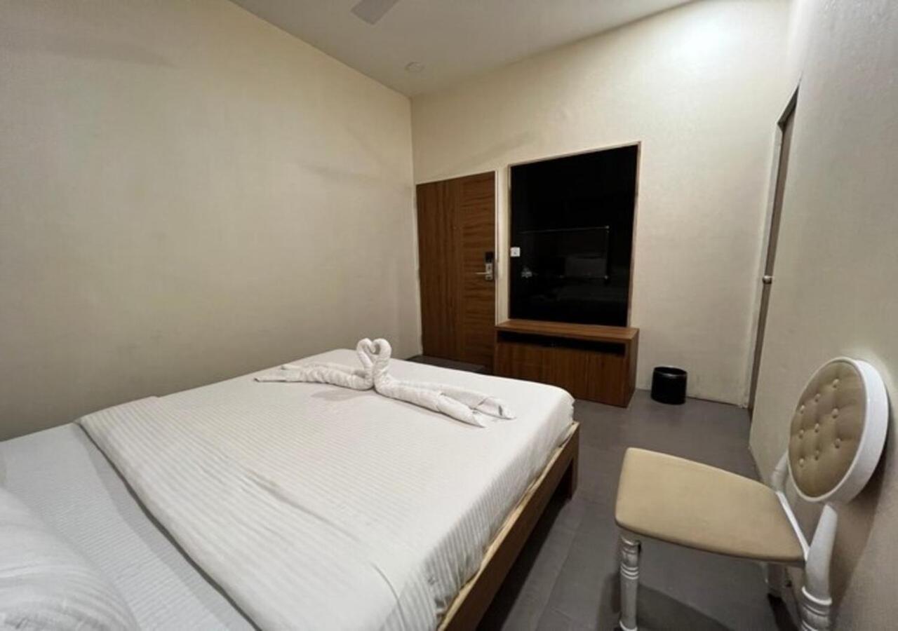 One Earth Santu Eco Resort バーヴナガル エクステリア 写真